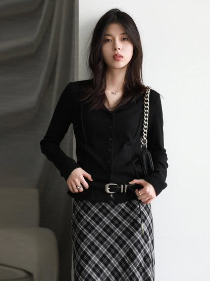Women's long-sleeve cardigan with collar and button placket
