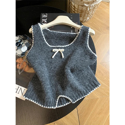 Strick-Tanktop mit Zierschleife und Häkelrand, quadratischer Ausschnitt
