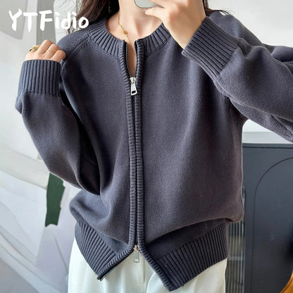 Women's zip-up cardigan with crew neck