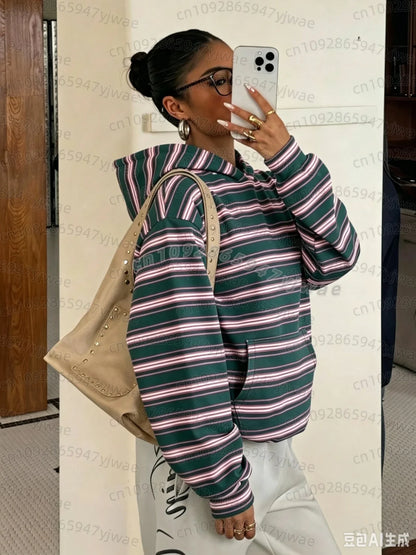 Women's camouflage hoodie, oversized fit, kangaroo pocket