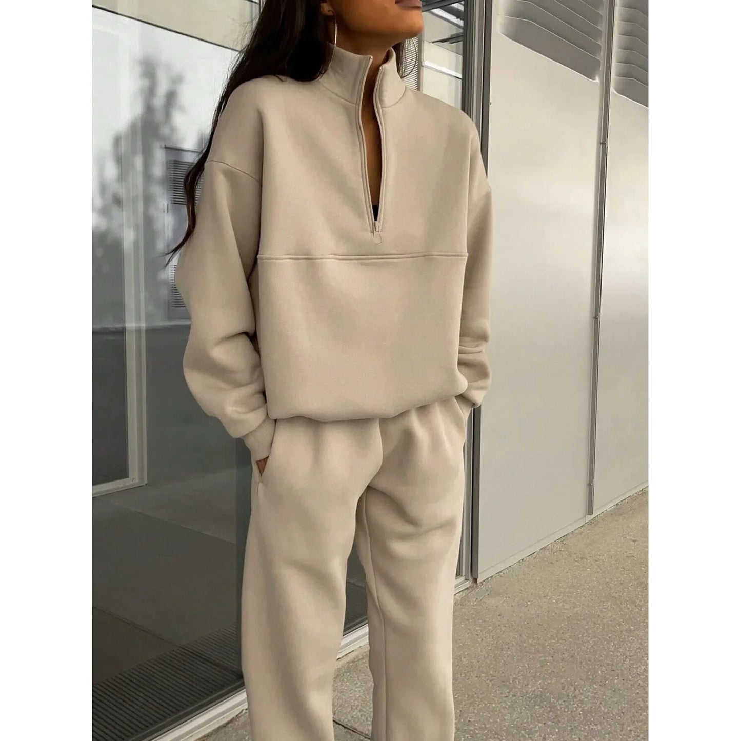 Women's Two-Piece Casual Tracksuit with Stand-Up Collar and Zipper – Casual Set for Everyday and Sports