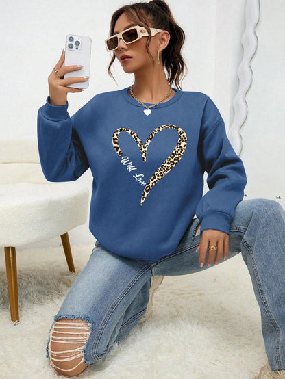 Women's Crew-Neck Long-Sleeve Sweatshirt with Leopard Heart Print