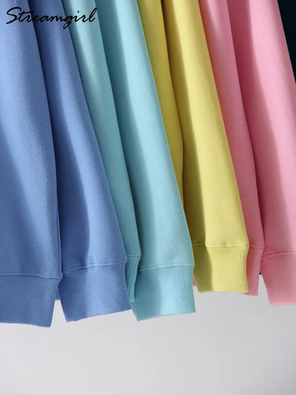 Unisex Basic Crew-Neck Long-Sleeve Sweatshirt Pullover in Various Colors