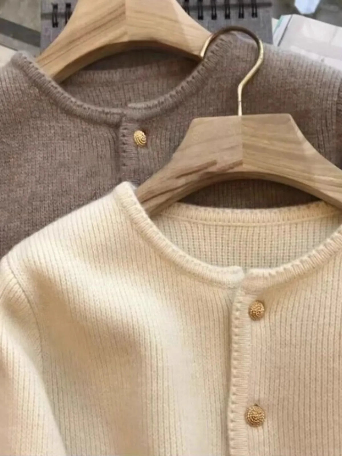 Women's Crew-Neck Long-Sleeved Knit Cardigan with Button Placket