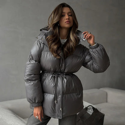 Damen Steppjacke mit Kapuze und Kordelzug, glänzende Optik, warme Winterjacke