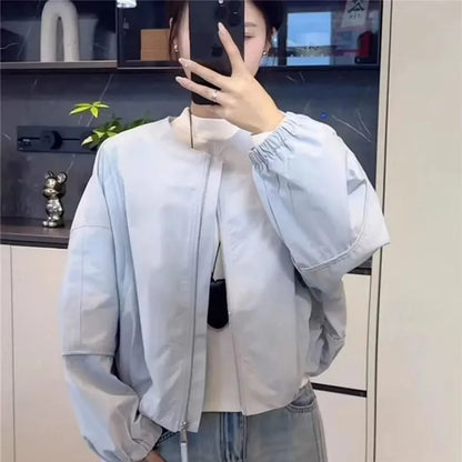 Women's short-sleeve bomber jacket with crew neck and zipper