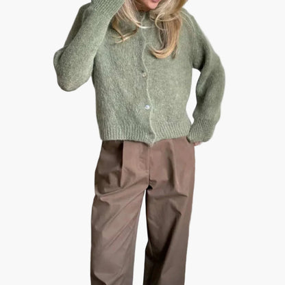 Women's knitted jacket in classic style – Comfortable casual cardigan for everyday use