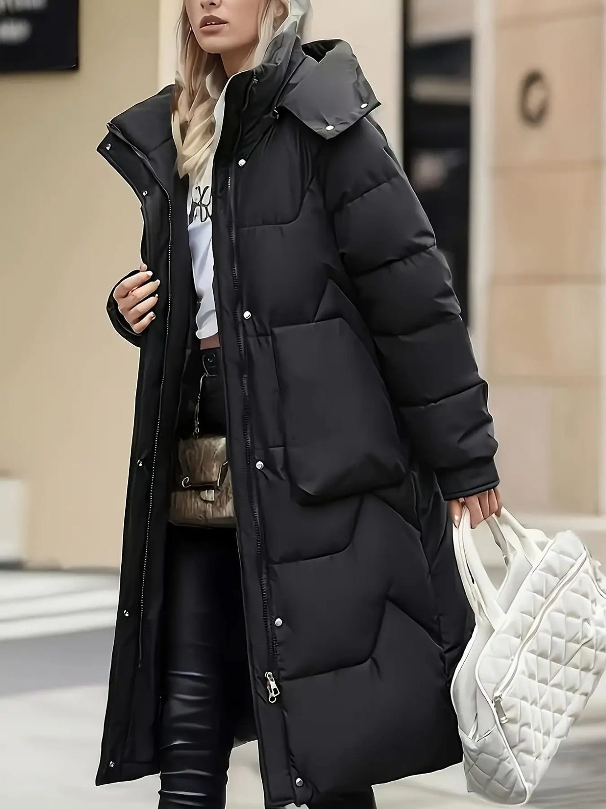 Langer Steppmantel mit Kapuze und Taschen für Damen