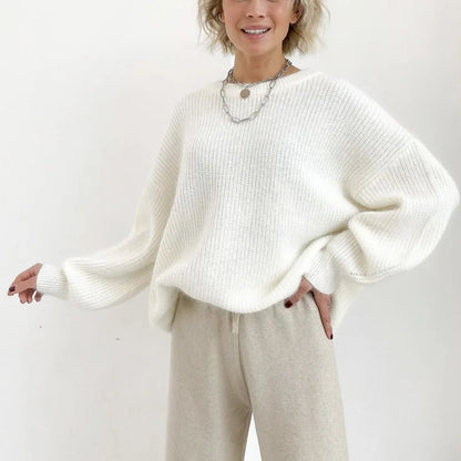 Women's oversized ribbed crew-neck knit sweater