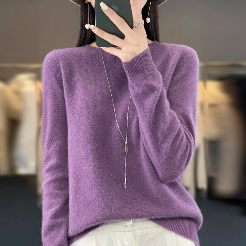Women's soft fine-knit crew-neck long-sleeve sweater