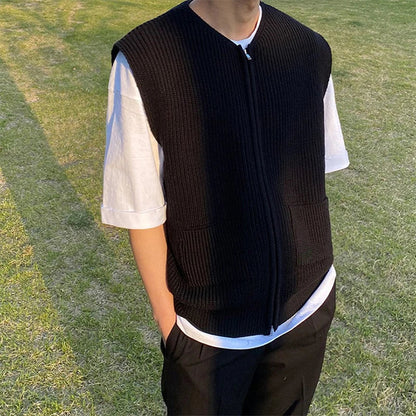 Unisex knitted vest with zipper & pockets ribbed