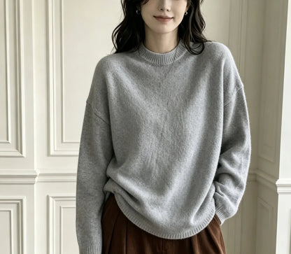Women's oversized crew-neck long-sleeve knitted sweater