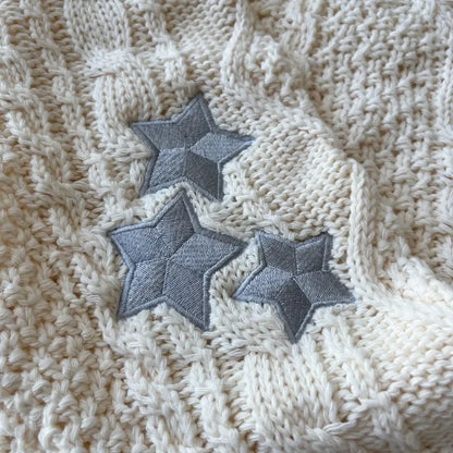 Strickjacke Damen V-Ausschnitt Zopfmuster Sterne Crèmeweiß