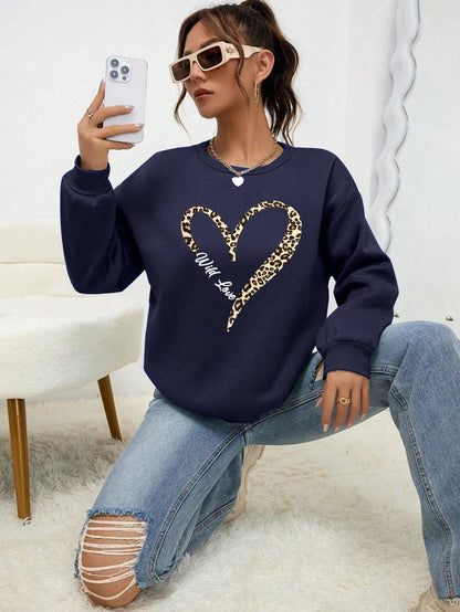 Women's Crew-Neck Long-Sleeve Sweatshirt with Leopard Heart Print