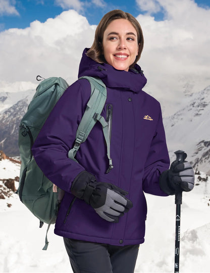Women's winter outdoor jacket with hood and zippered pockets
