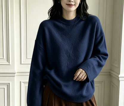 Women's oversized crew-neck long-sleeve knitted sweater