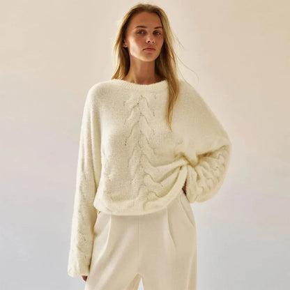 Women's oversized knit sweater with cable pattern, crew neck, long sleeves, soft