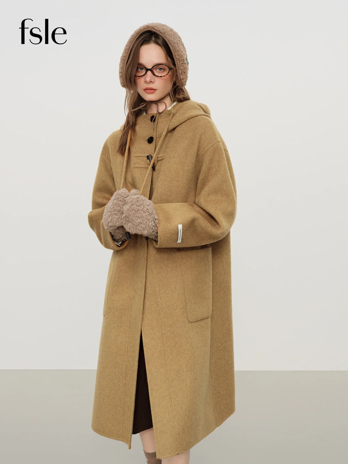 Women's duffle coat with hood and toggle buttons