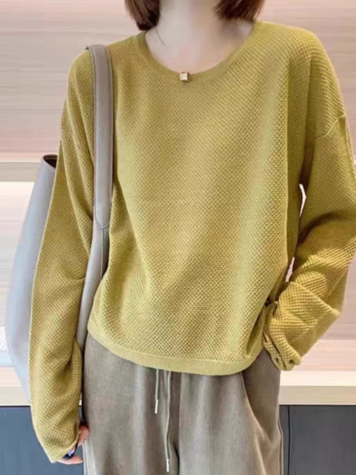 Women's Long-Sleeved Textured Crew-Neck Top, Comfortable Casual Shirt