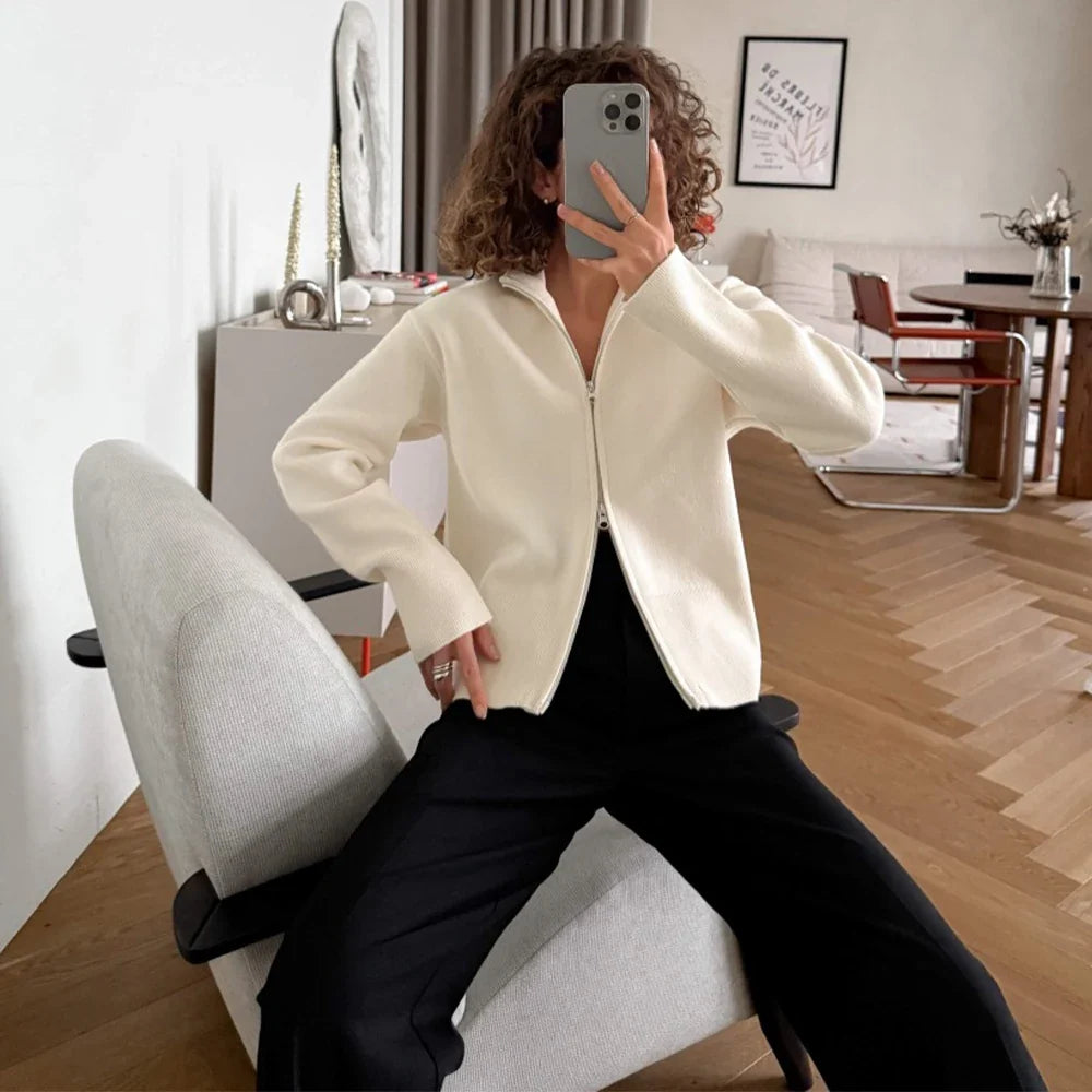 Damen Strickjacke mit Reißverschluss und Stehkragen, langärmlig