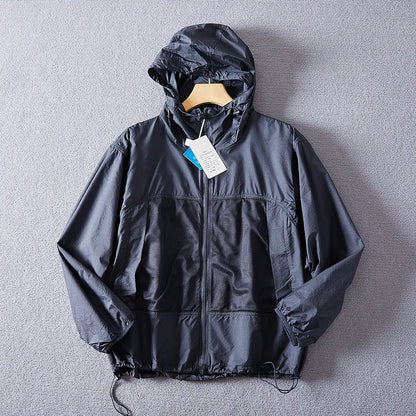 Leichte Kapuzenjacke mit Reißverschluss und Mesh-Einsätzen