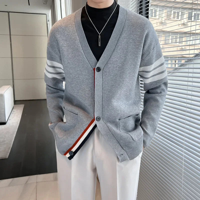 Men's V-neck cardigan with striped pattern