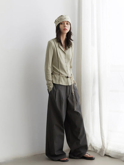 Women's long-sleeve cardigan with collar and button placket