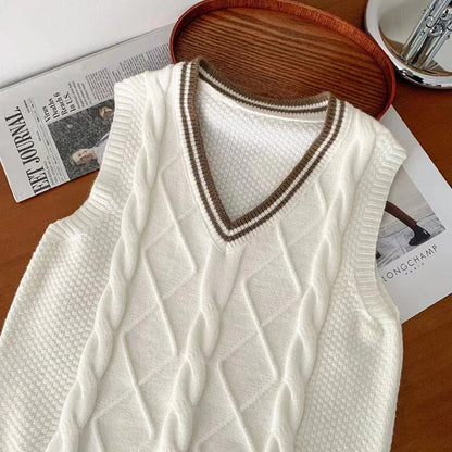 Women's knitted vest with V-neck and cable-knit pattern