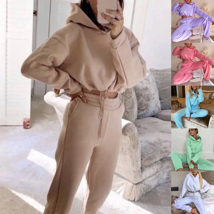 Women's Two-Piece Lounge Set – Fashionable Hoodie & Jogging Pants for Leisure and Everyday Use