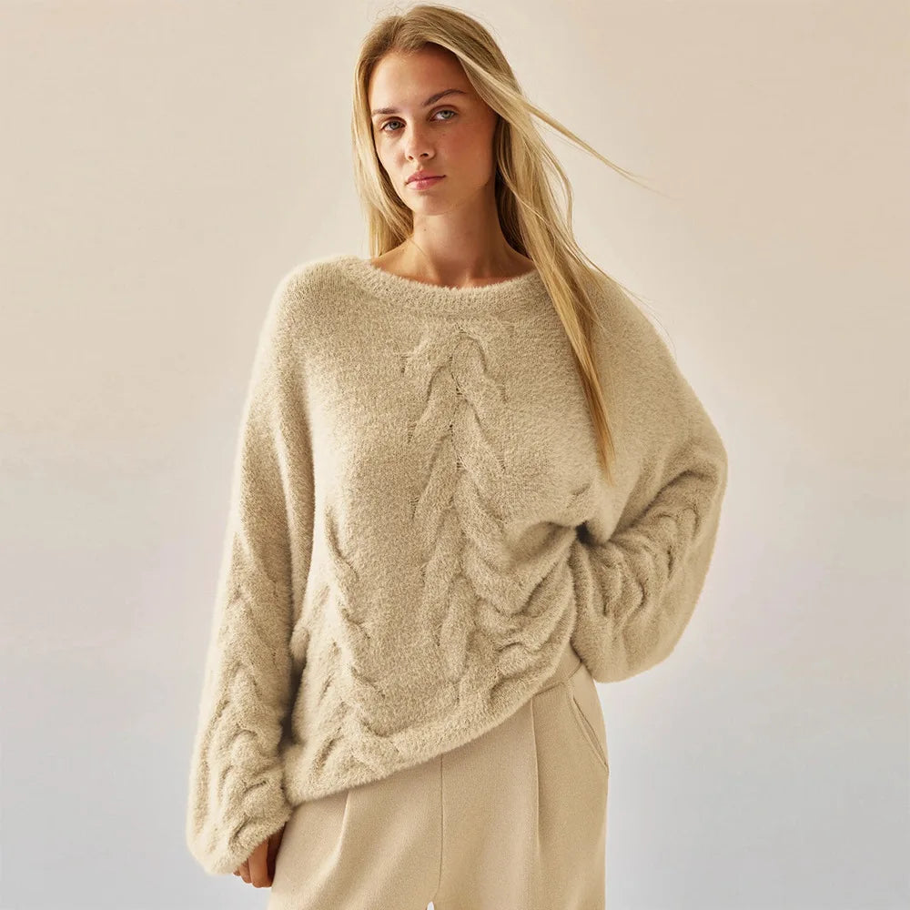 Women's oversized knit sweater with cable pattern, crew neck, long sleeves, soft