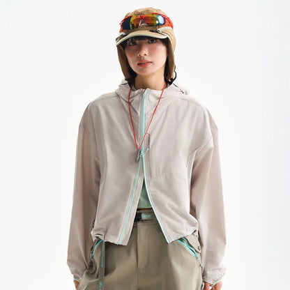 Women's short hooded windbreaker, lightweight, with zipper