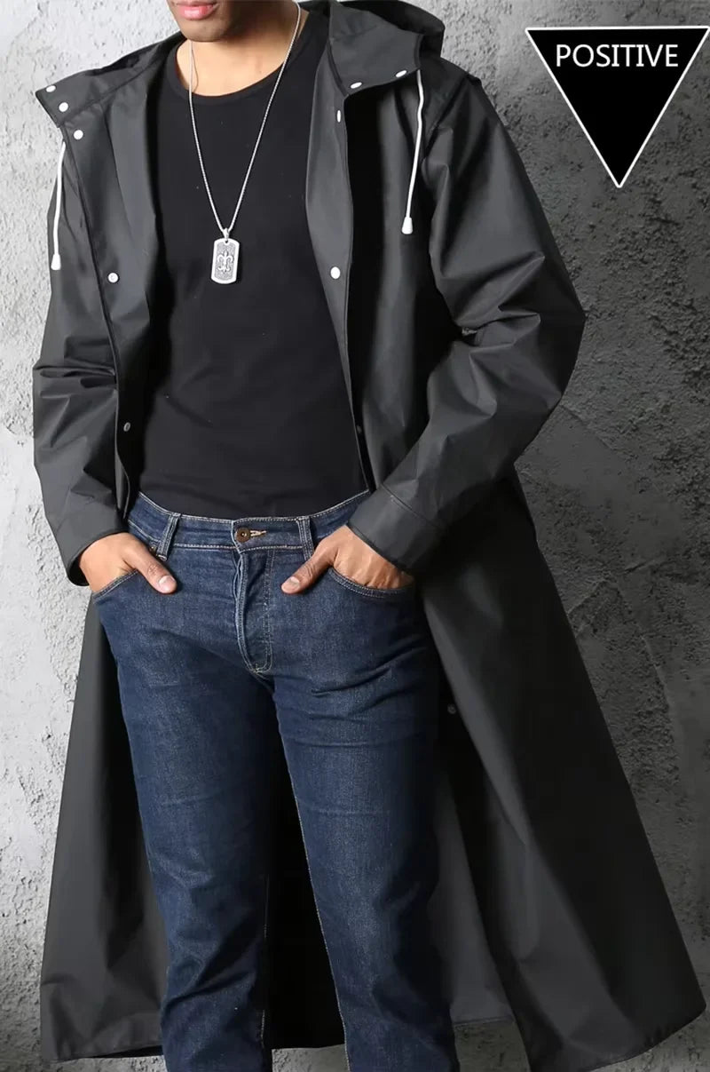 Unisex Regenmantel Lang Schwarz mit Kapuze Druckknöpfen