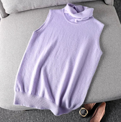 Sleeveless women's turtleneck top made of soft knit fabric