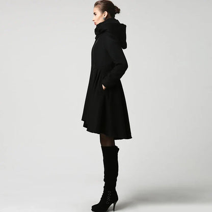 Damen Mantel Schwarz Asymmetrisch mit Stehkragen und Reißverschluss