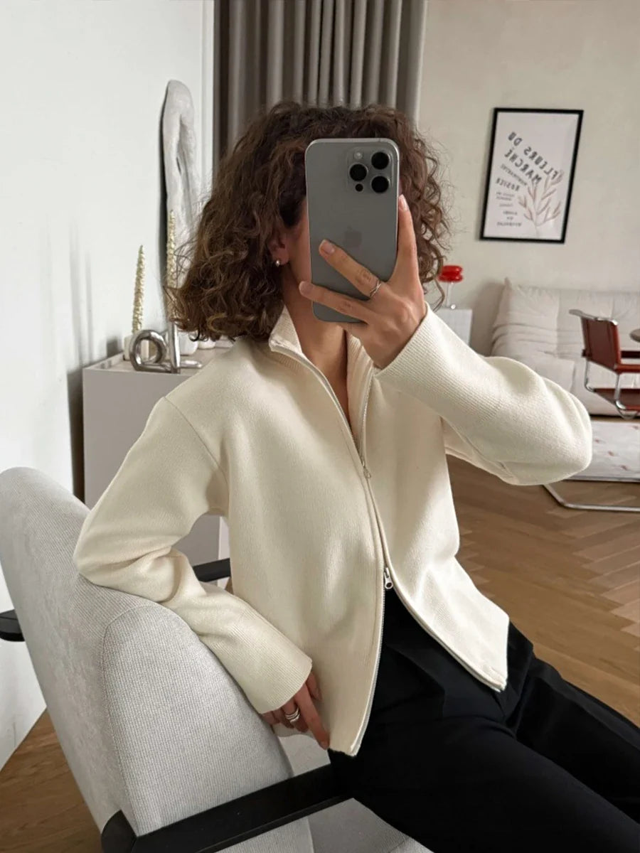 Damen Strickjacke mit Reißverschluss und Stehkragen, langärmlig
