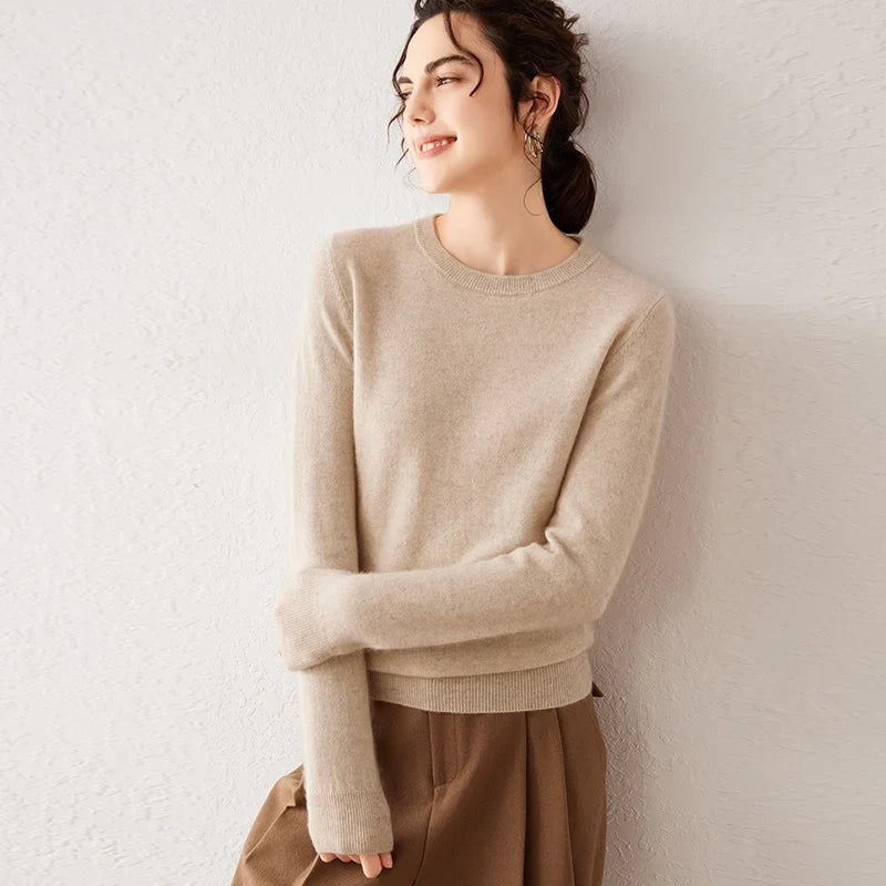 Women's crew-neck long-sleeve basic knitted sweater, cozy pullover