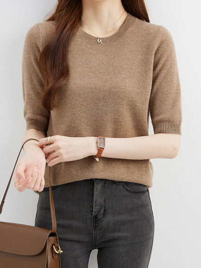 Women's short-sleeve knitted sweater, crew neck, ribbed hem