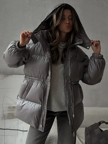 Women's quilted jacket with hood, drawstring waist, short and warm