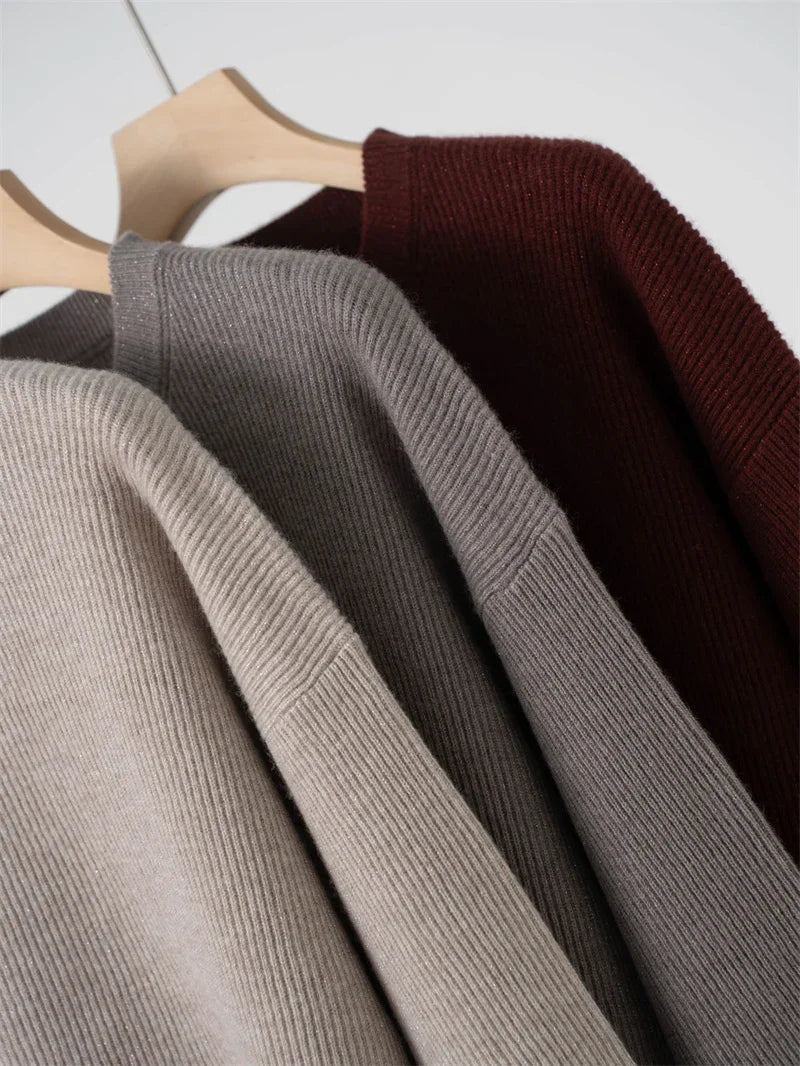 Women's Ribbed Crew-Neck Long-Sleeved Knit Sweater in Red-Brown