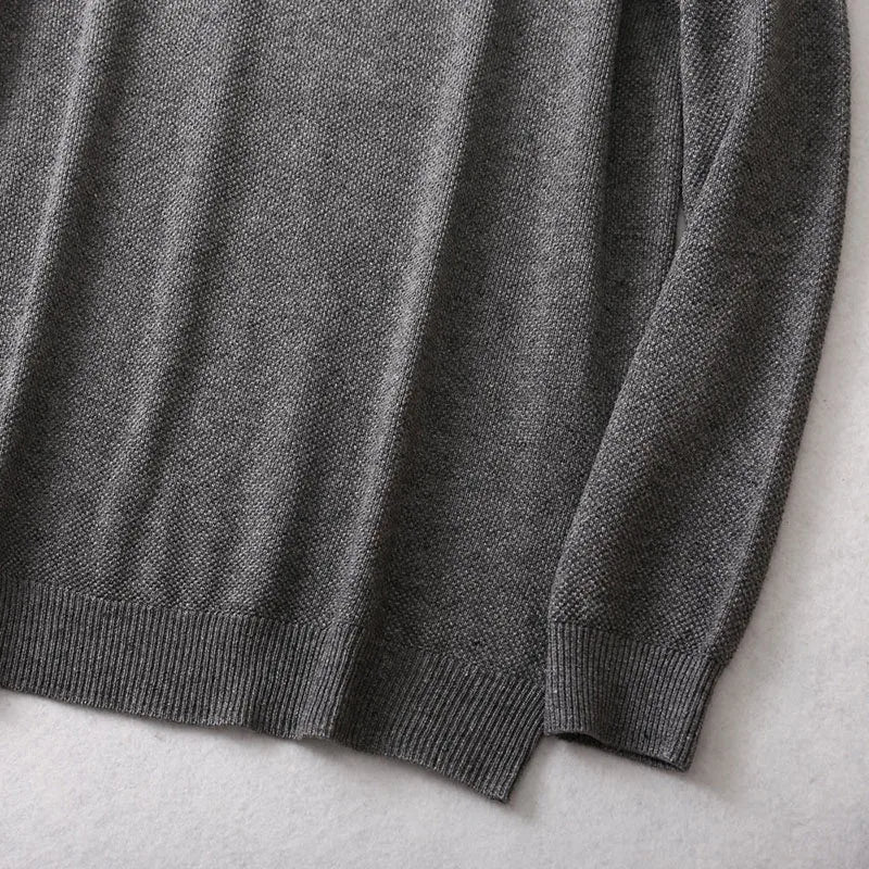 Unisex crew-neck sweater, long sleeves, fine knit, in black, gray, or brown
