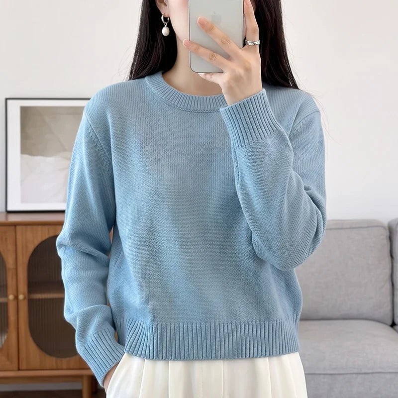 Women's Light Blue Fine-Knit Crew-Neck Long-Sleeve Sweater
