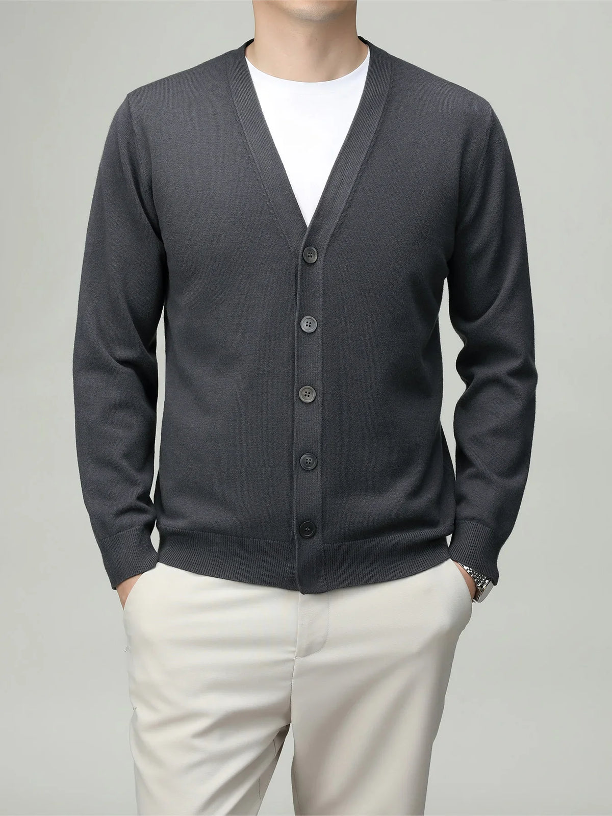 Men's V-neck cardigan with button placket, plain