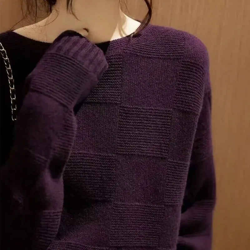 Women's purple sweater with checkered pattern, crew neck