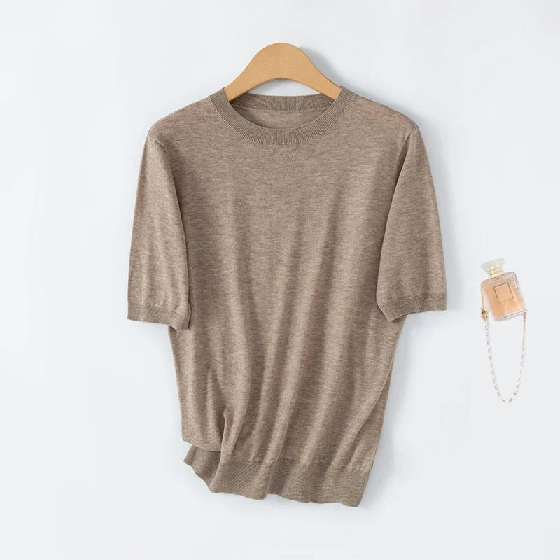 Women's short-sleeve knitted sweater, crew neck, soft sweater top