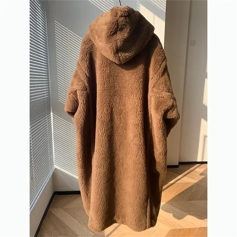 Langer Teddy-Mantel mit Kapuze für Damen, flauschig braun