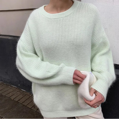 Women's oversized ribbed crew-neck knit sweater