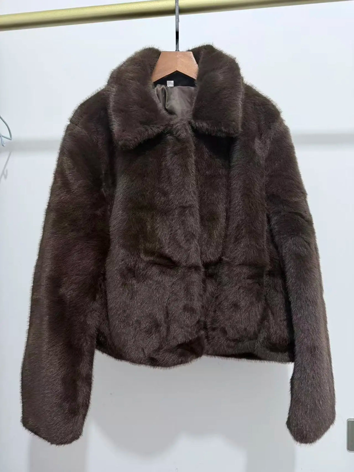 Short women's faux fur jacket with collar, brown faux fur jacket