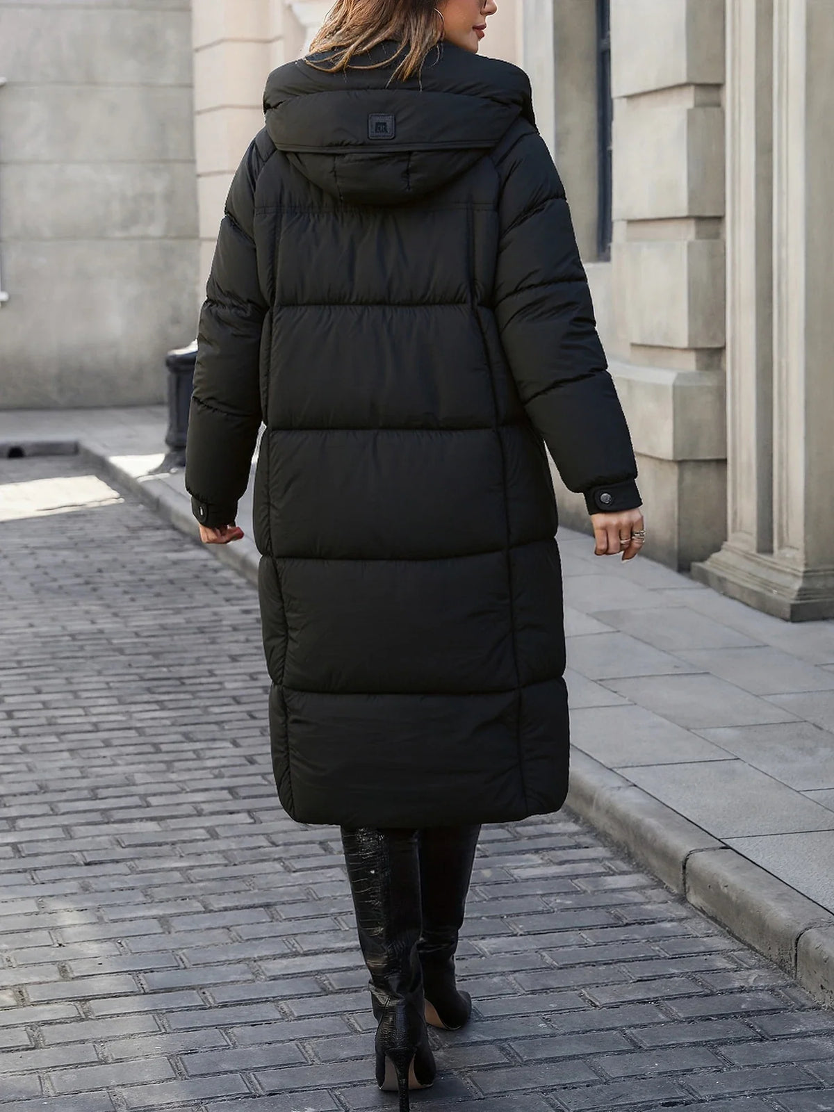 Long quilted coat with hood for women, black