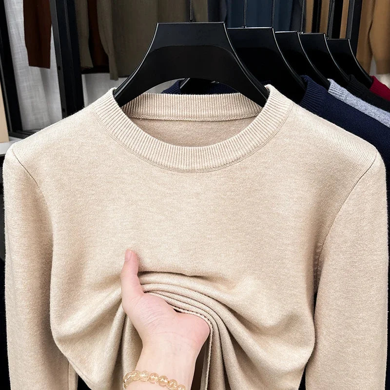Men's fine-knit crew-neck sweater with long sleeves - navy blue