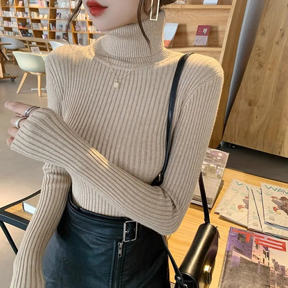 Women's ribbed long-sleeved turtleneck sweater, slim fit